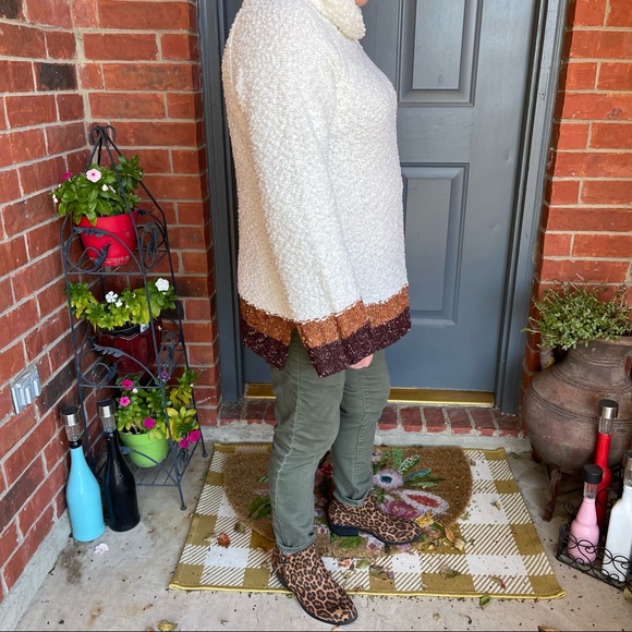 Mystree Cream Color Block Confetti Turtle Neck Soft & Cozy Sweater S M L NWT - Picture 9 of 17
